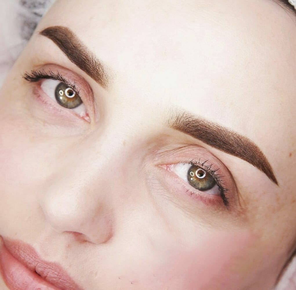 Powder- Brows: Das ist der neue Augenbrauen-Trend